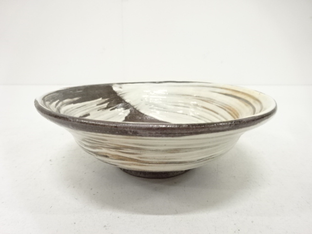 JAPANESE TEA CEREMONY / FLAT TEA CHAWAN / BRUSH-MARKED / ARTISAN WORK